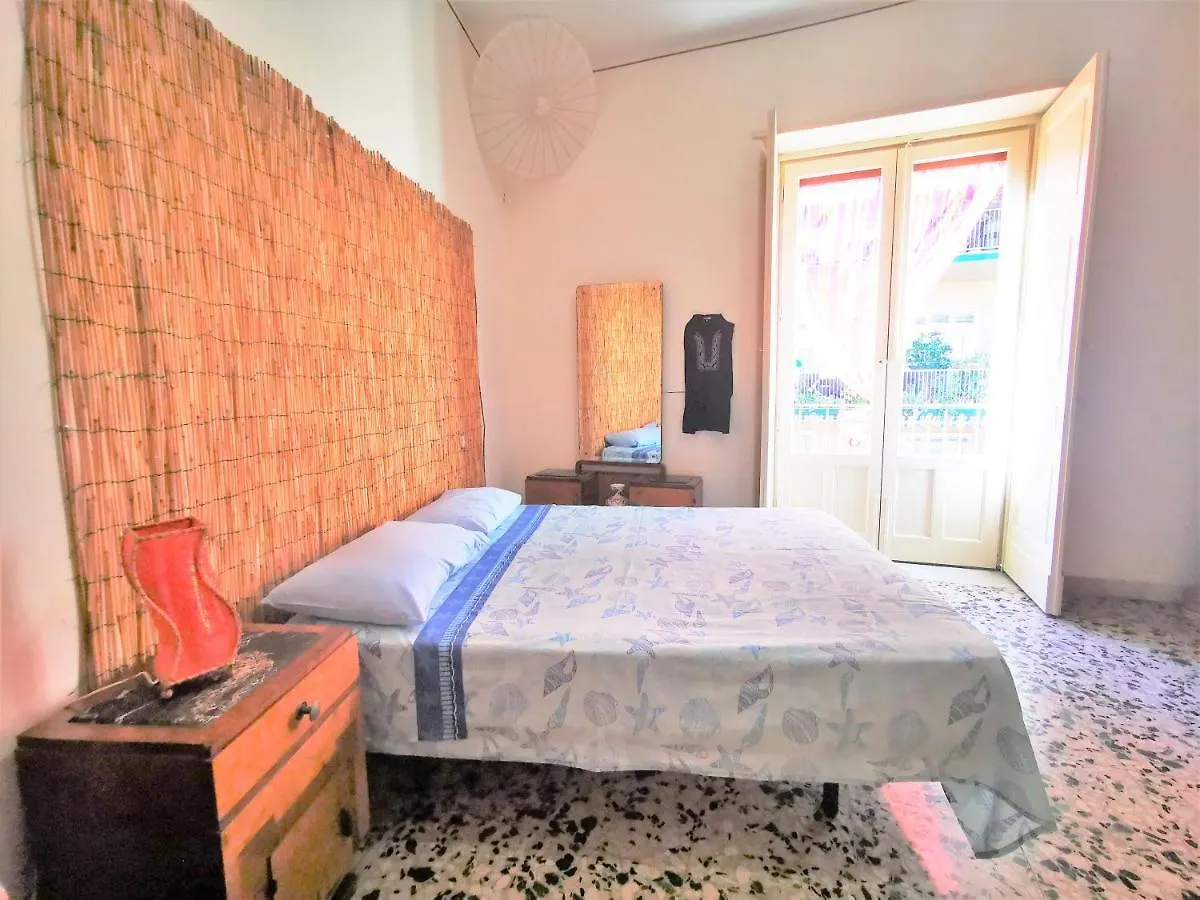 Apartamento Central Station House Cettina Catania Italia